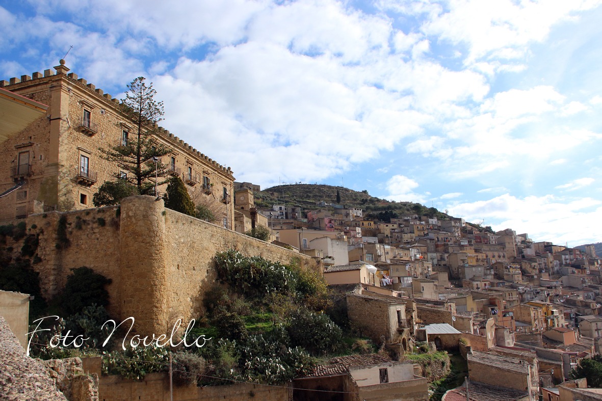 Zona storica Leonforte.