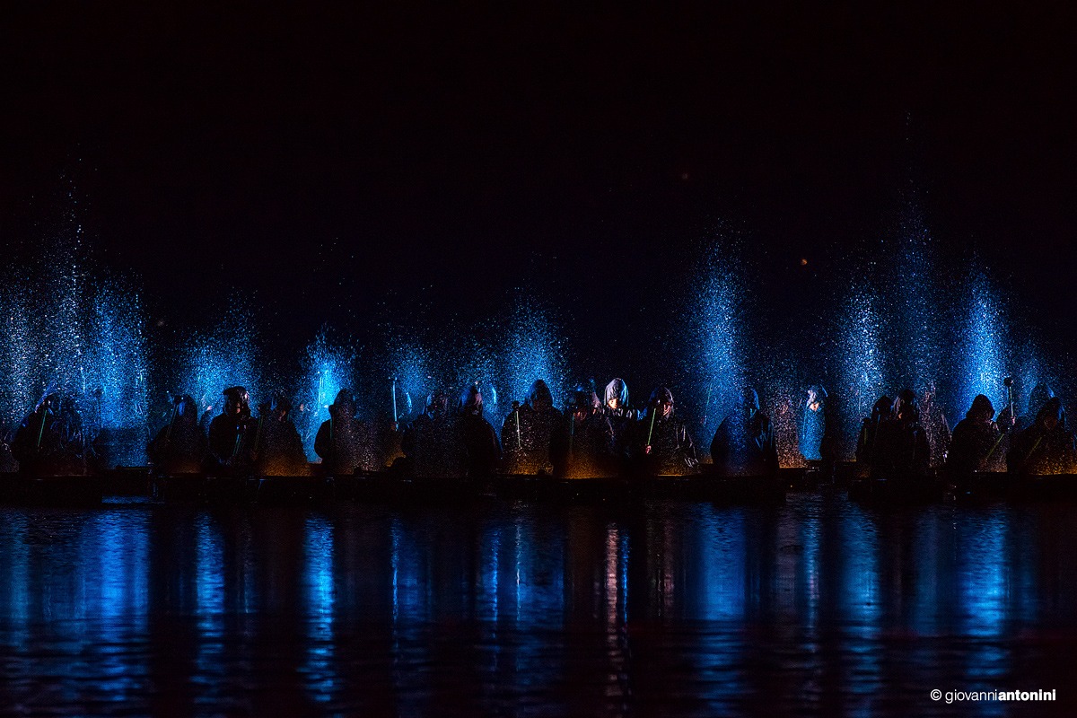 Tamburi sull,acqua, Cina