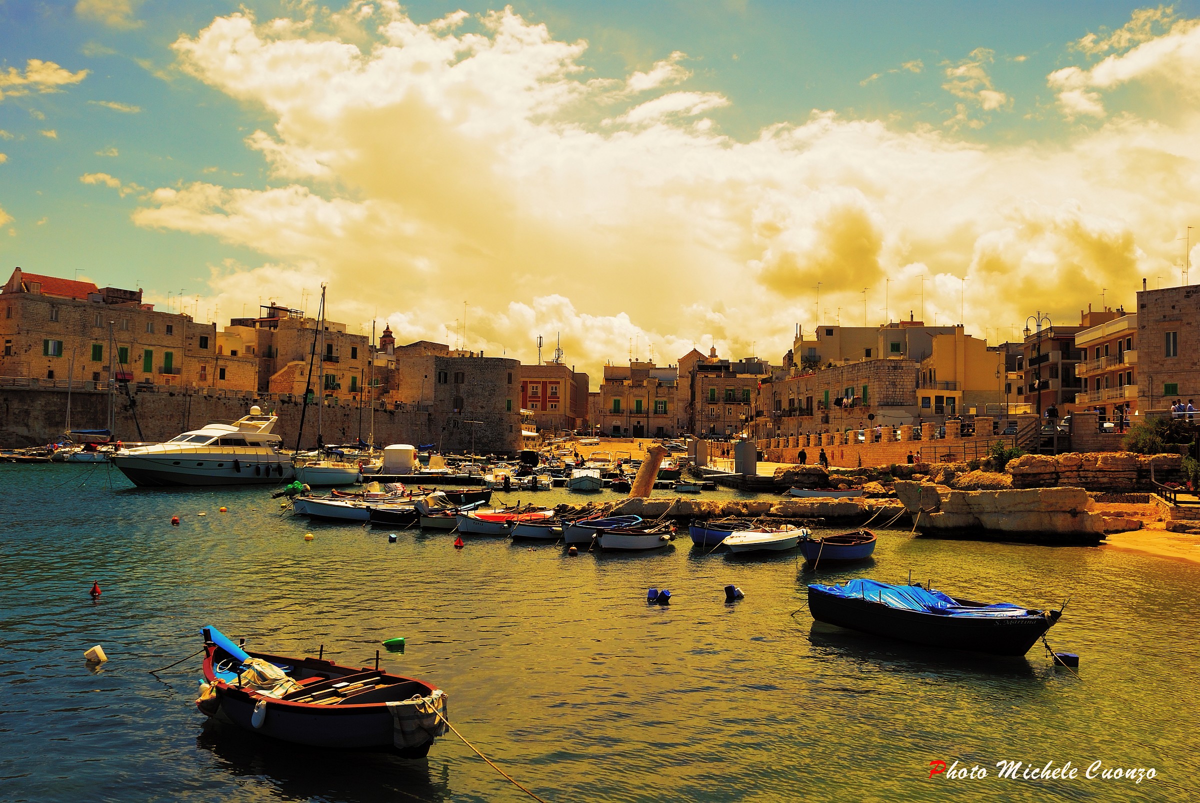 Giovinazzo ... an afternoon full of color ...