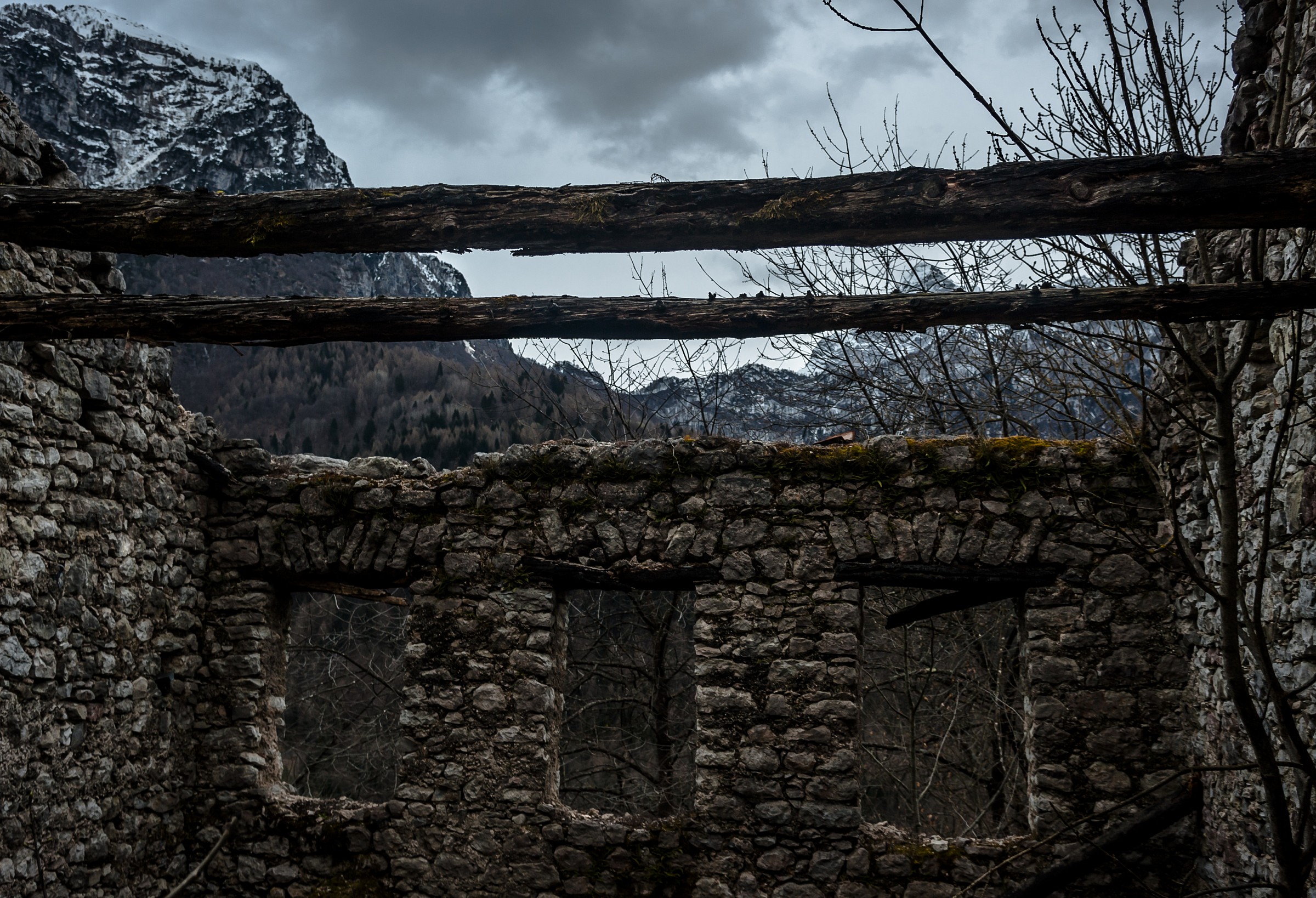 penthouse with large mountains view ....