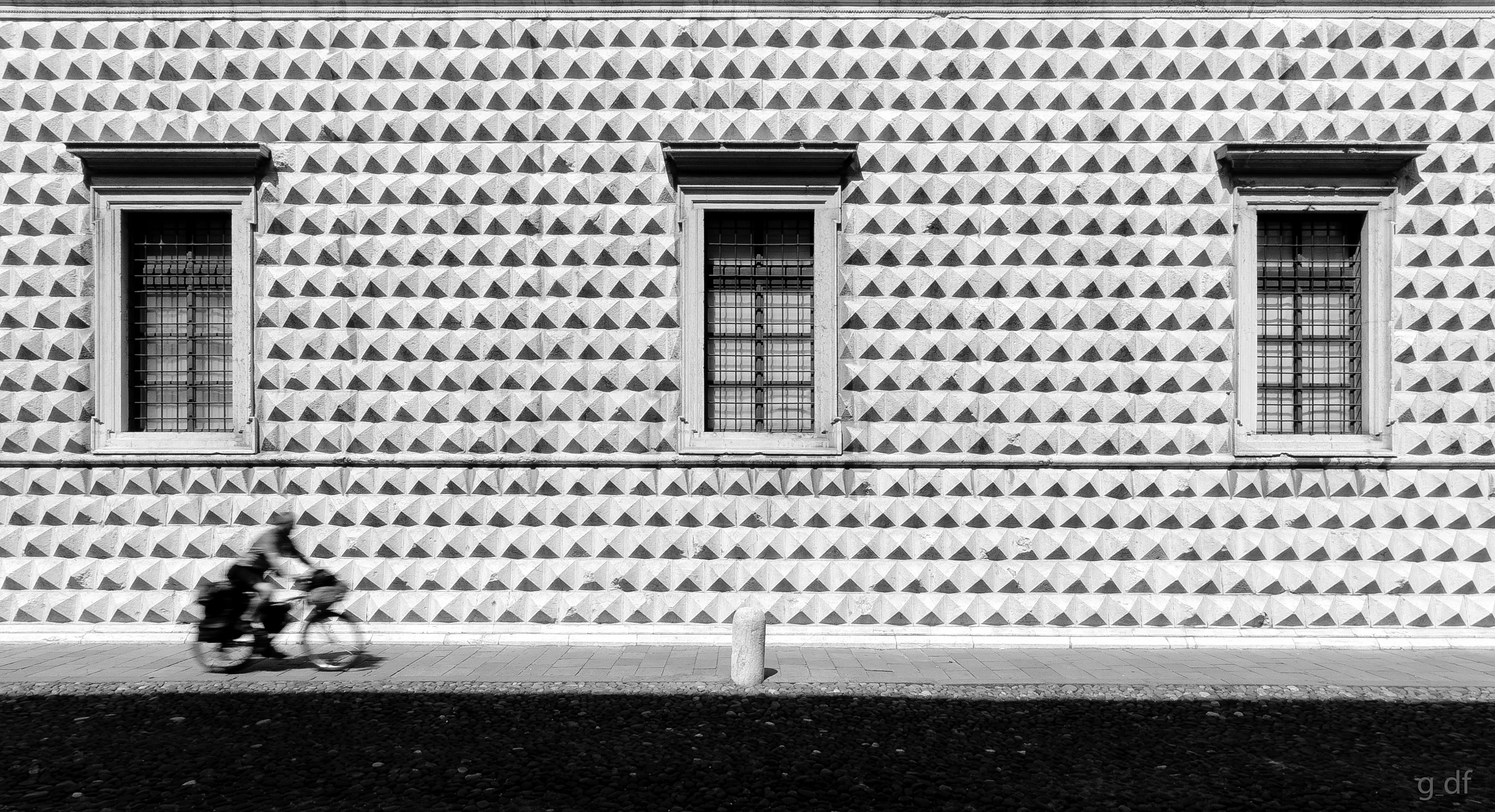 Ferrara, bike and diamonds