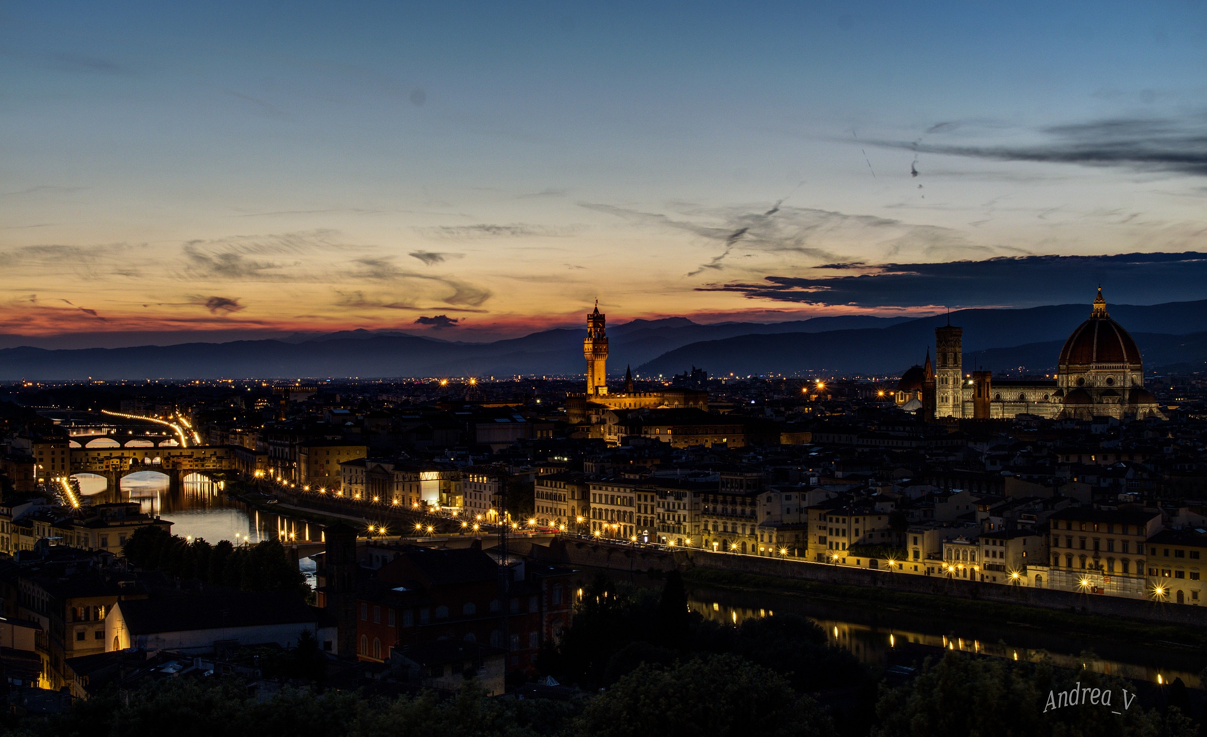 Le prime luci a Firenze