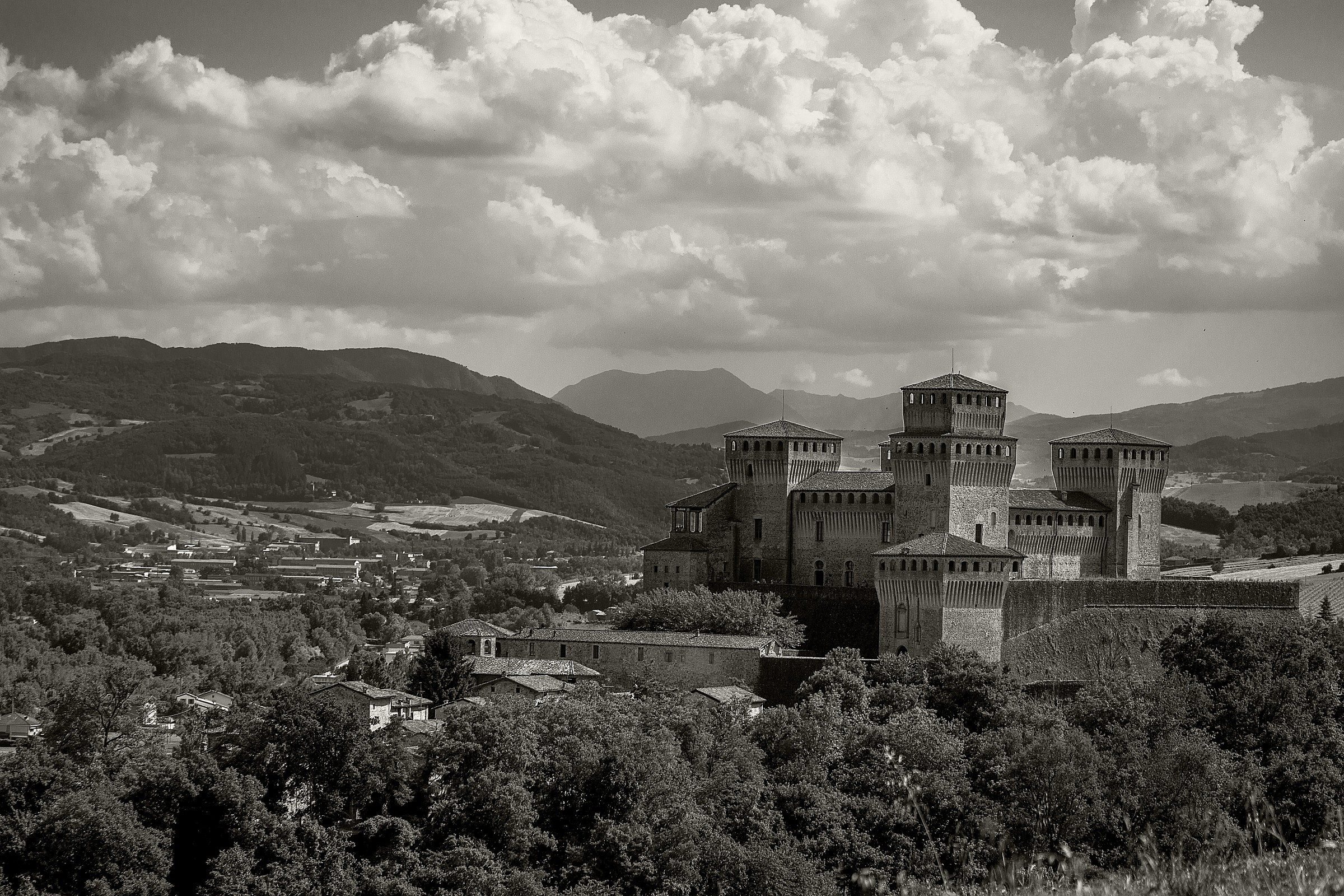 Torrechiara B&W