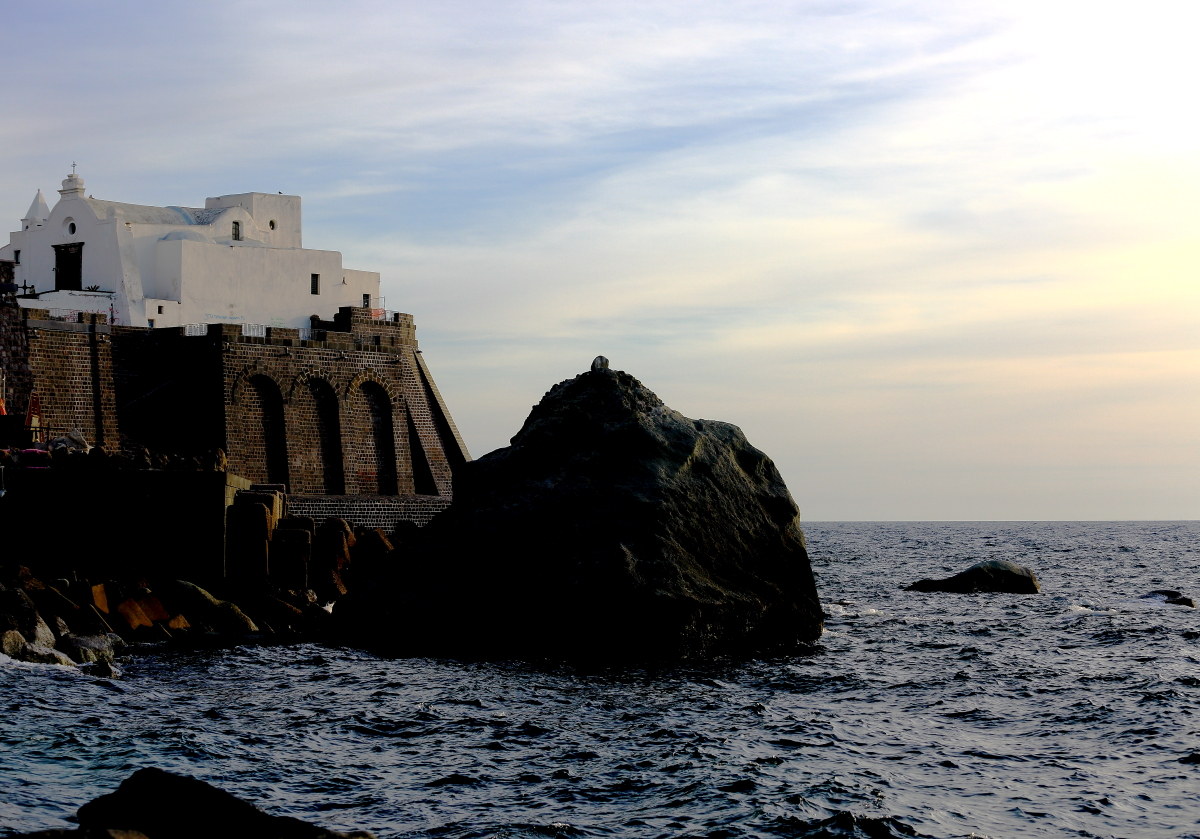 forio Chiesa del soccorso al tramonto