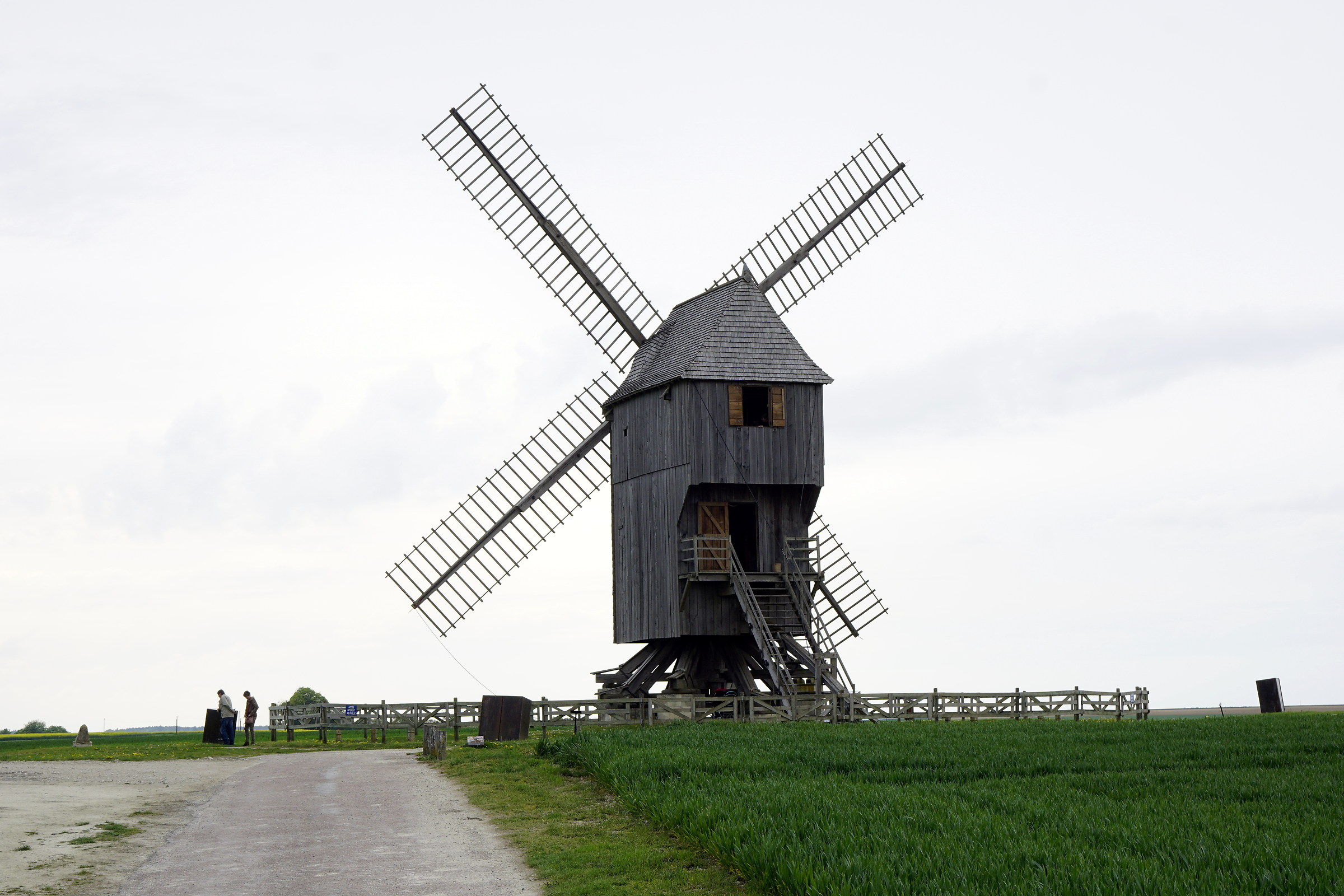 paesaggio con mulino