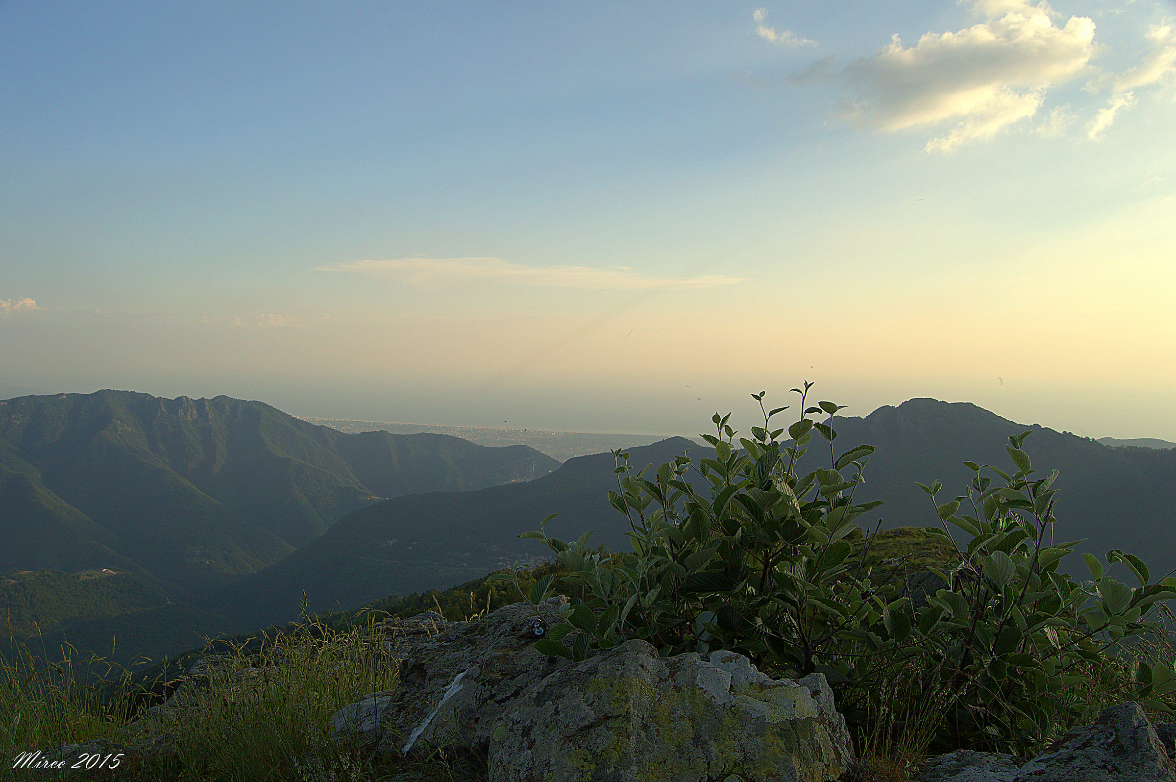 Tramonto sulle apuane..e vista sulla costa versiliese