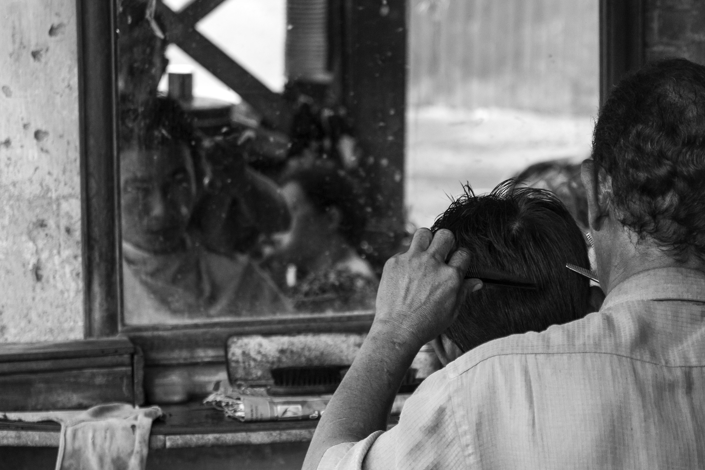 a fashionable cut please!