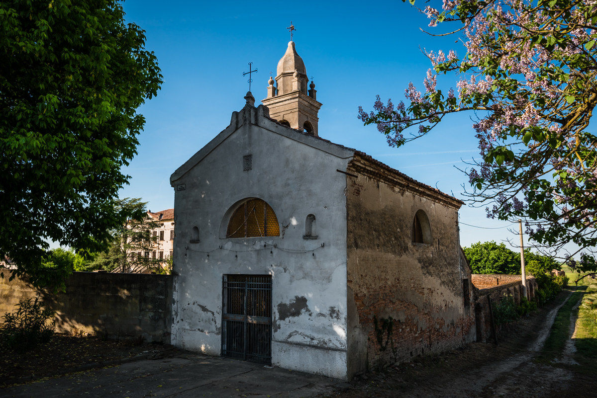 Chiesetta di campagna
