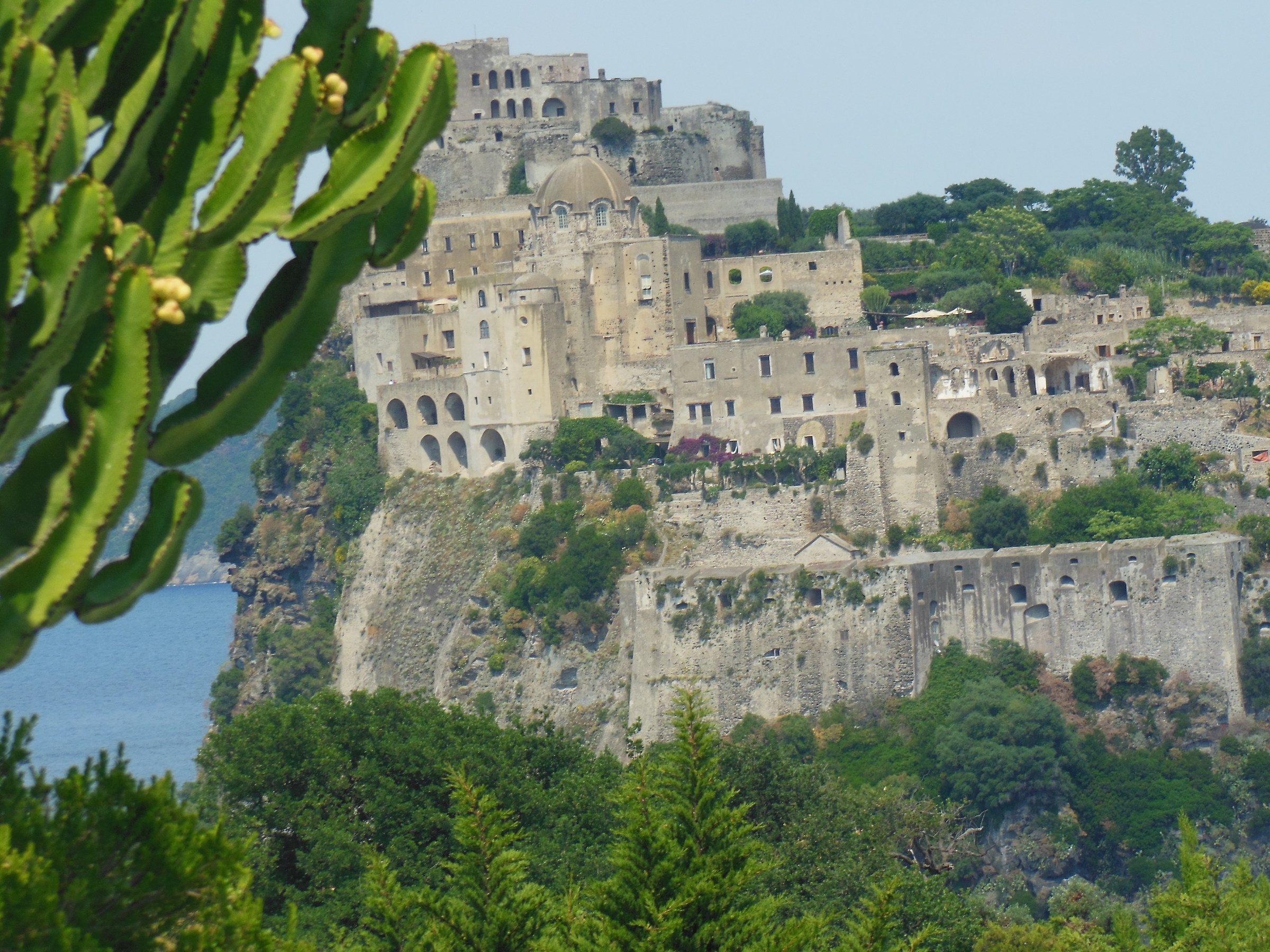 Ischia: Castello Aragonese.