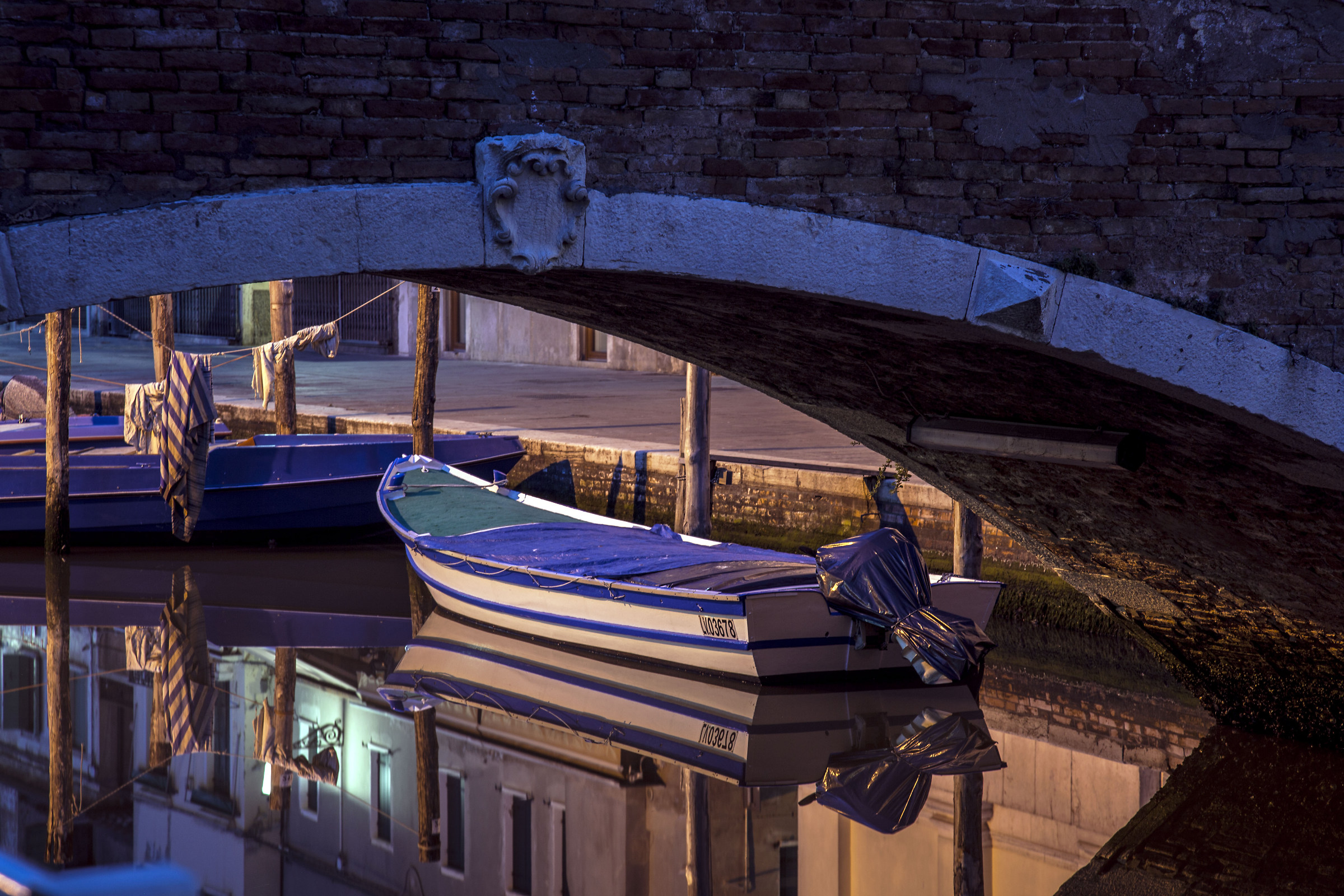 sotto il ponte di notte