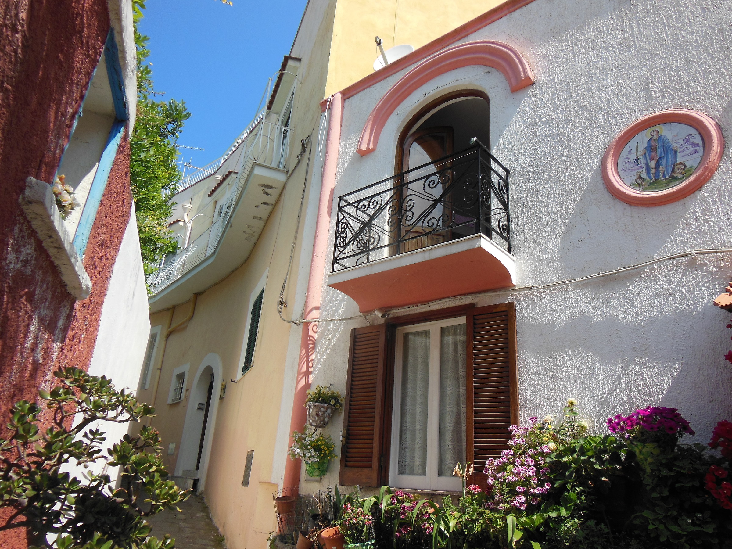 un pittoresco vicolo di Forio D'Ischia