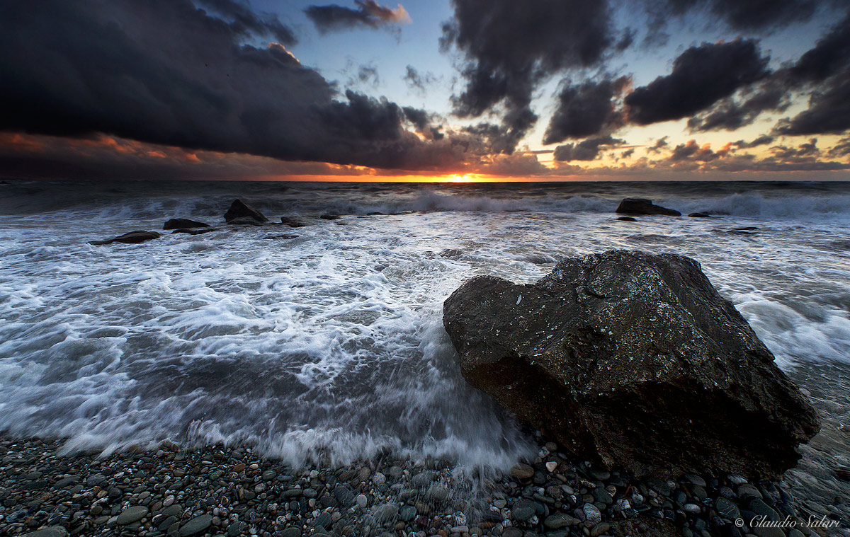 Il mare impetuoso al tramonto (rivisitata)