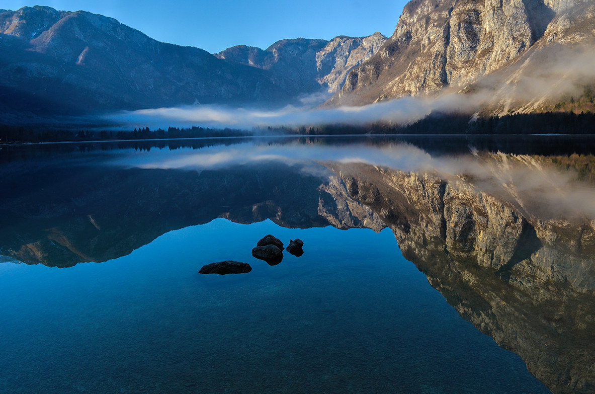 Riflessi nel lago di Bohinj 2