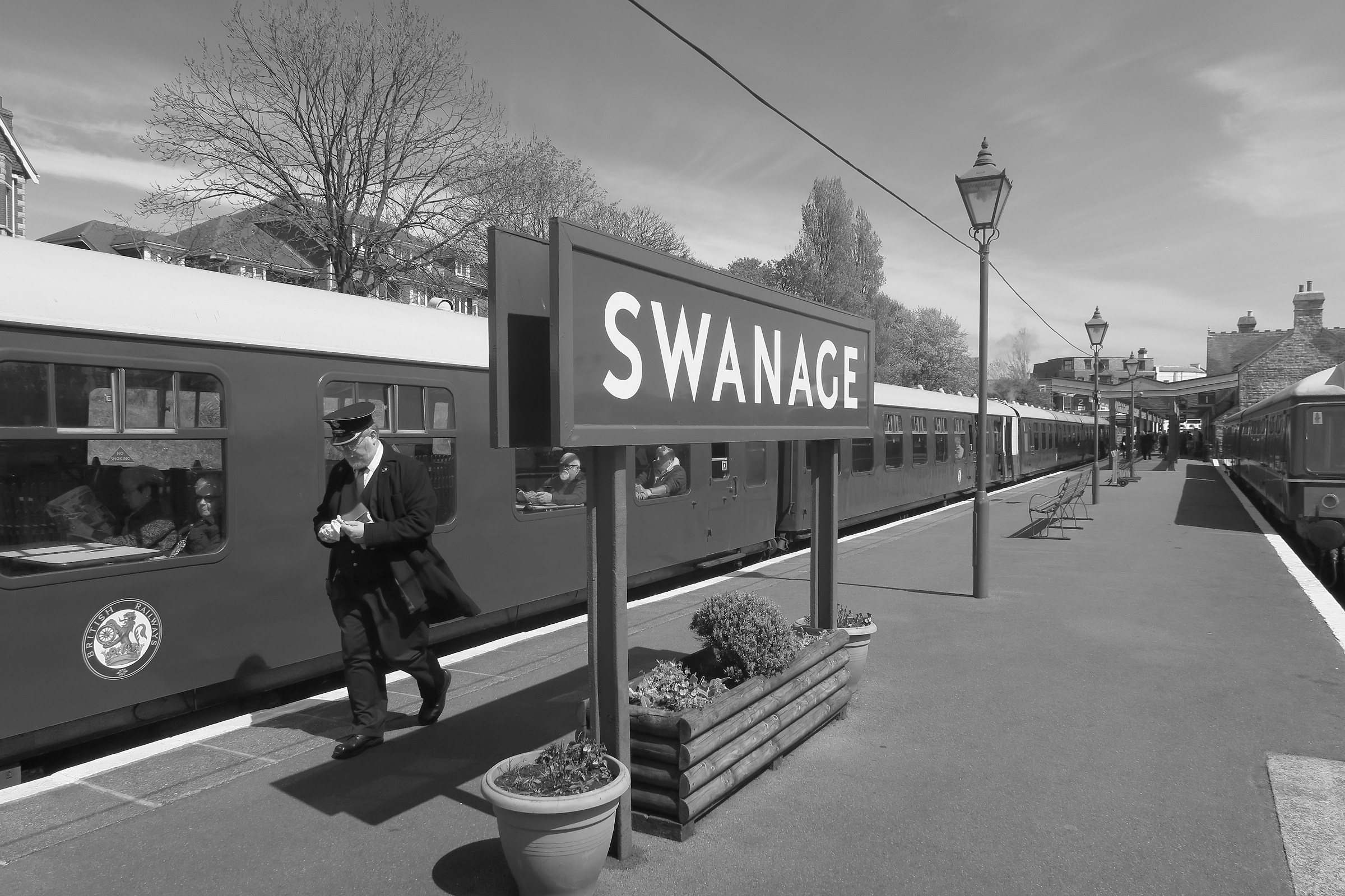 Swanage effetto BW col capotreno