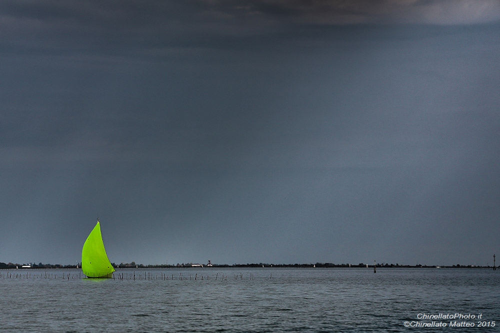Color point in the lagoon