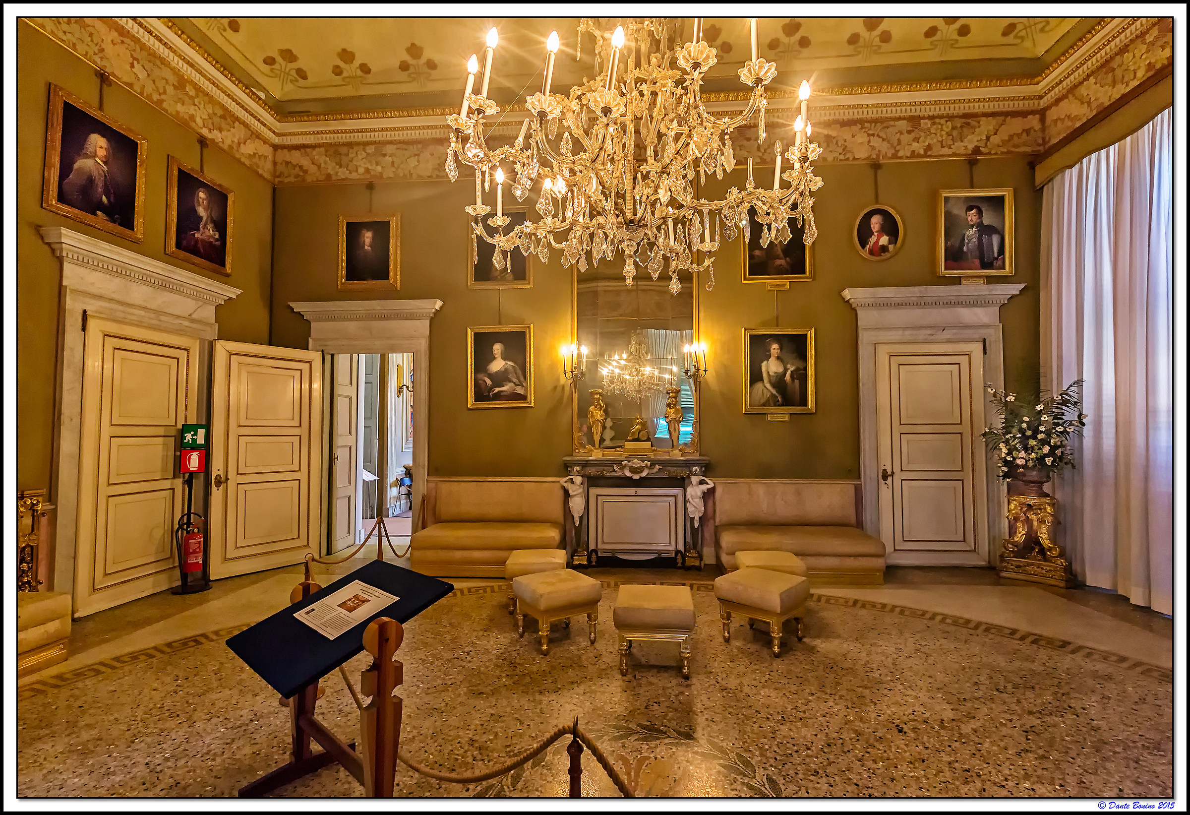 Antechamber to the apartment of Maria Teresa