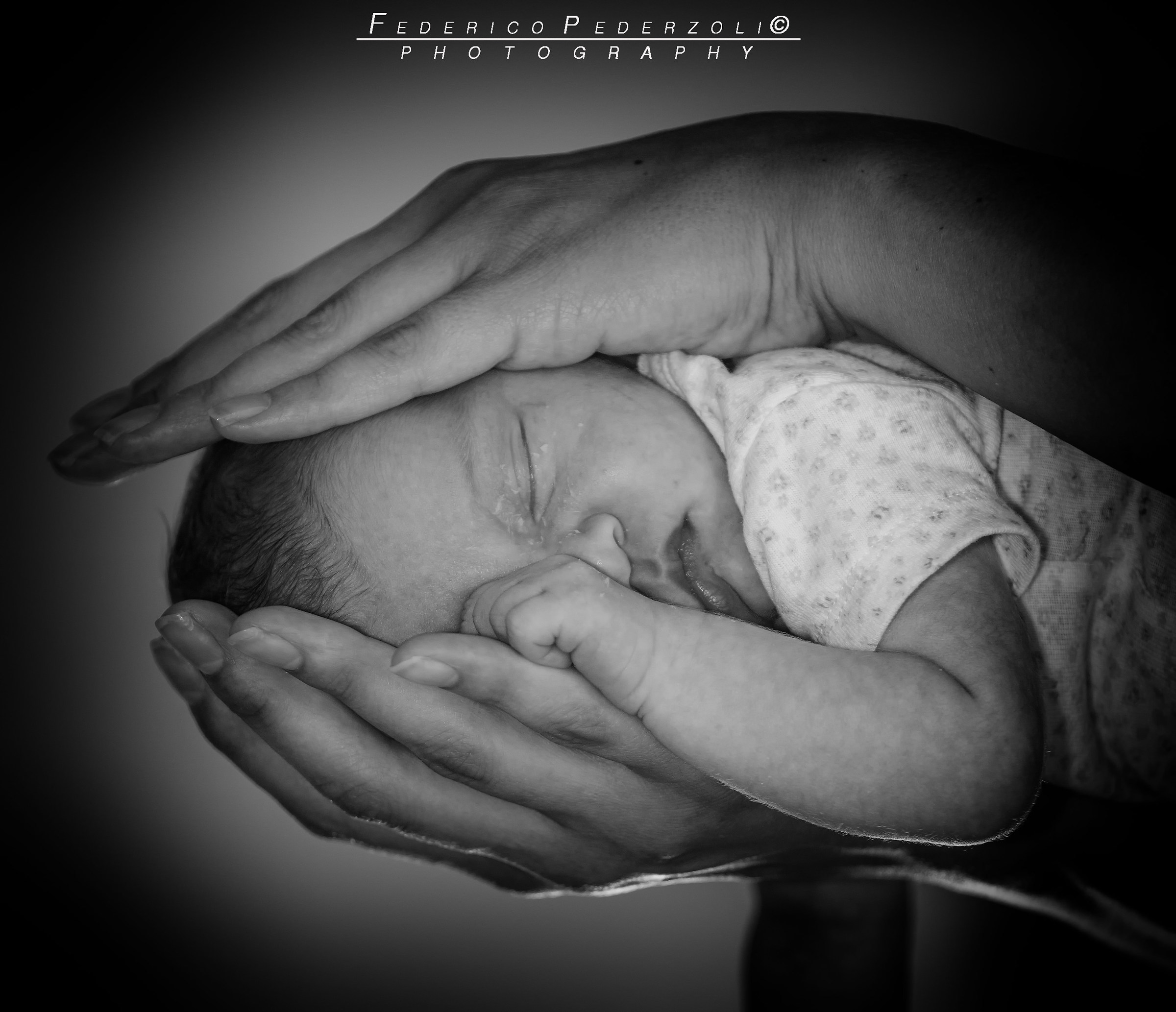 l 'love tight in the hands ...