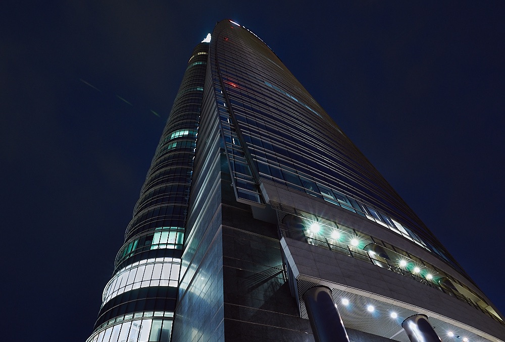 Torre Unicredit alla sera