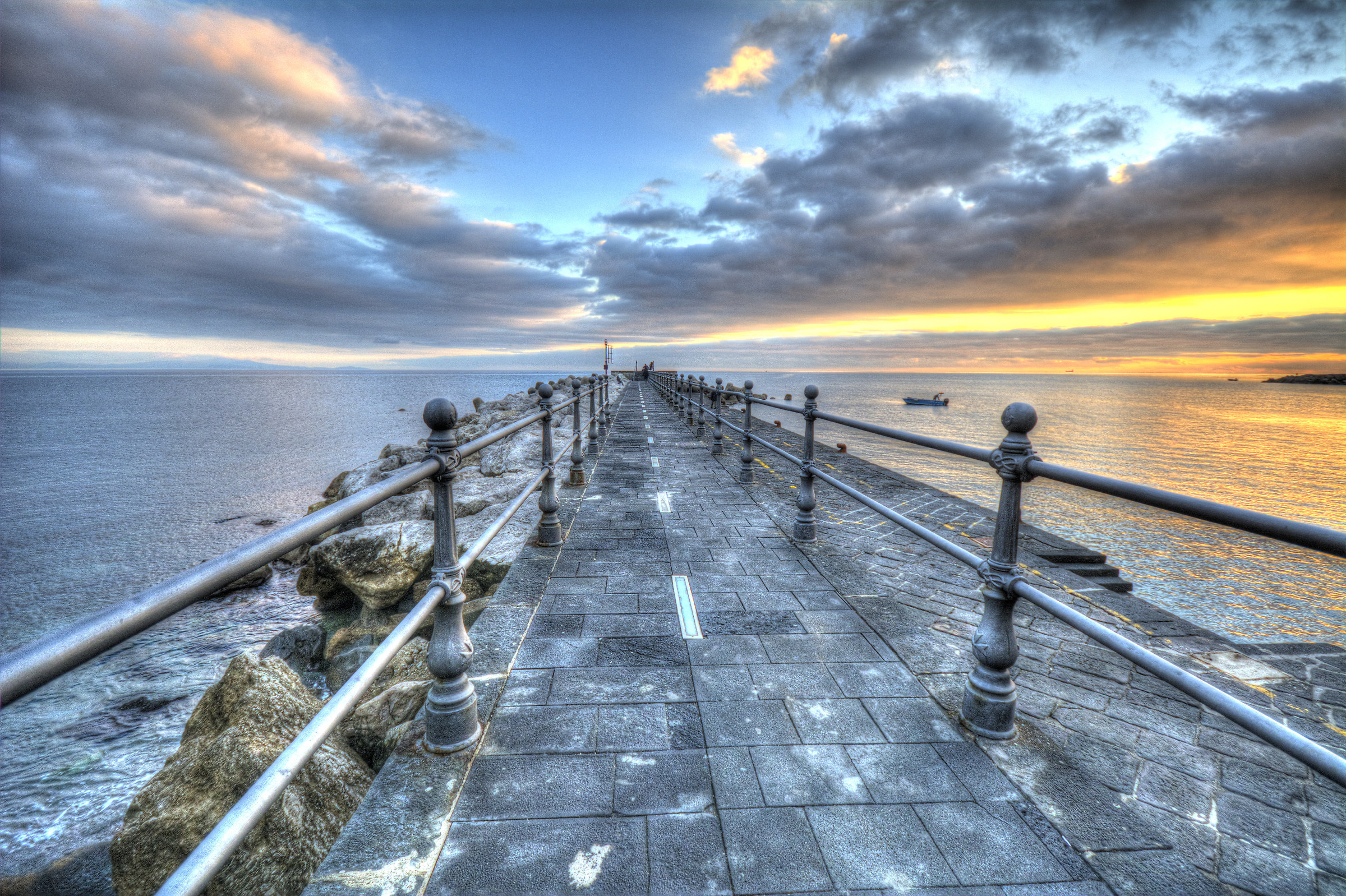 Highway to the sea - Amalfi Coast
