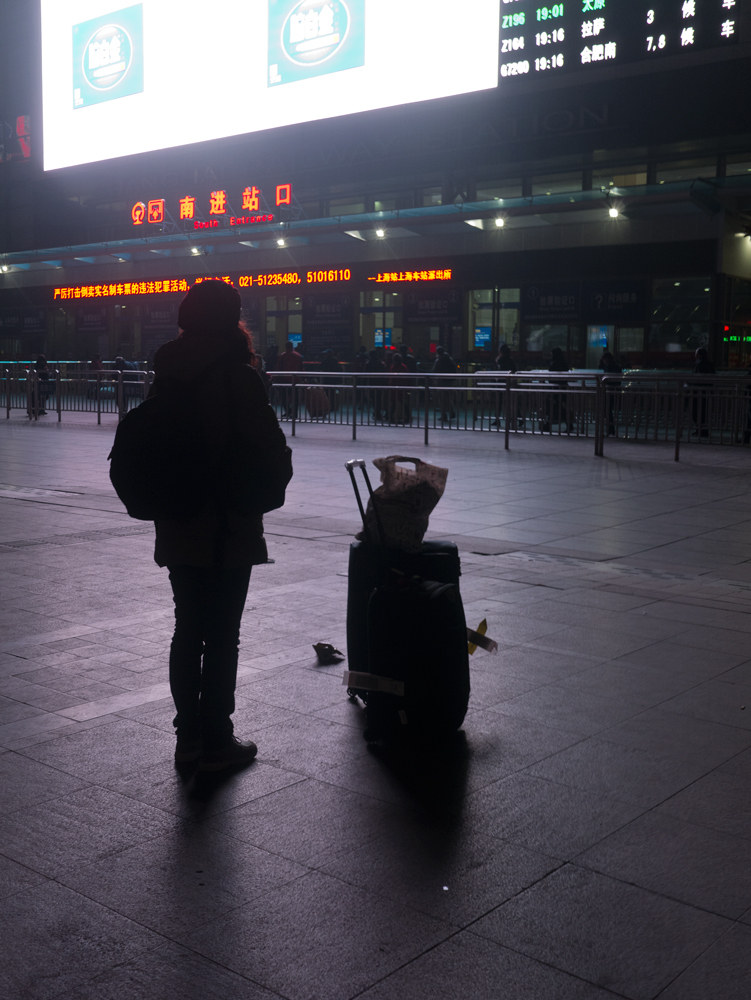 Waiting for the train in Shanghai