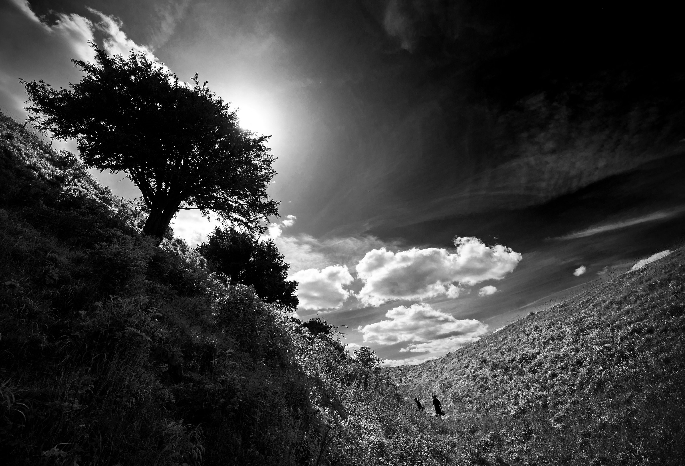 Deep Down between the Ramparts