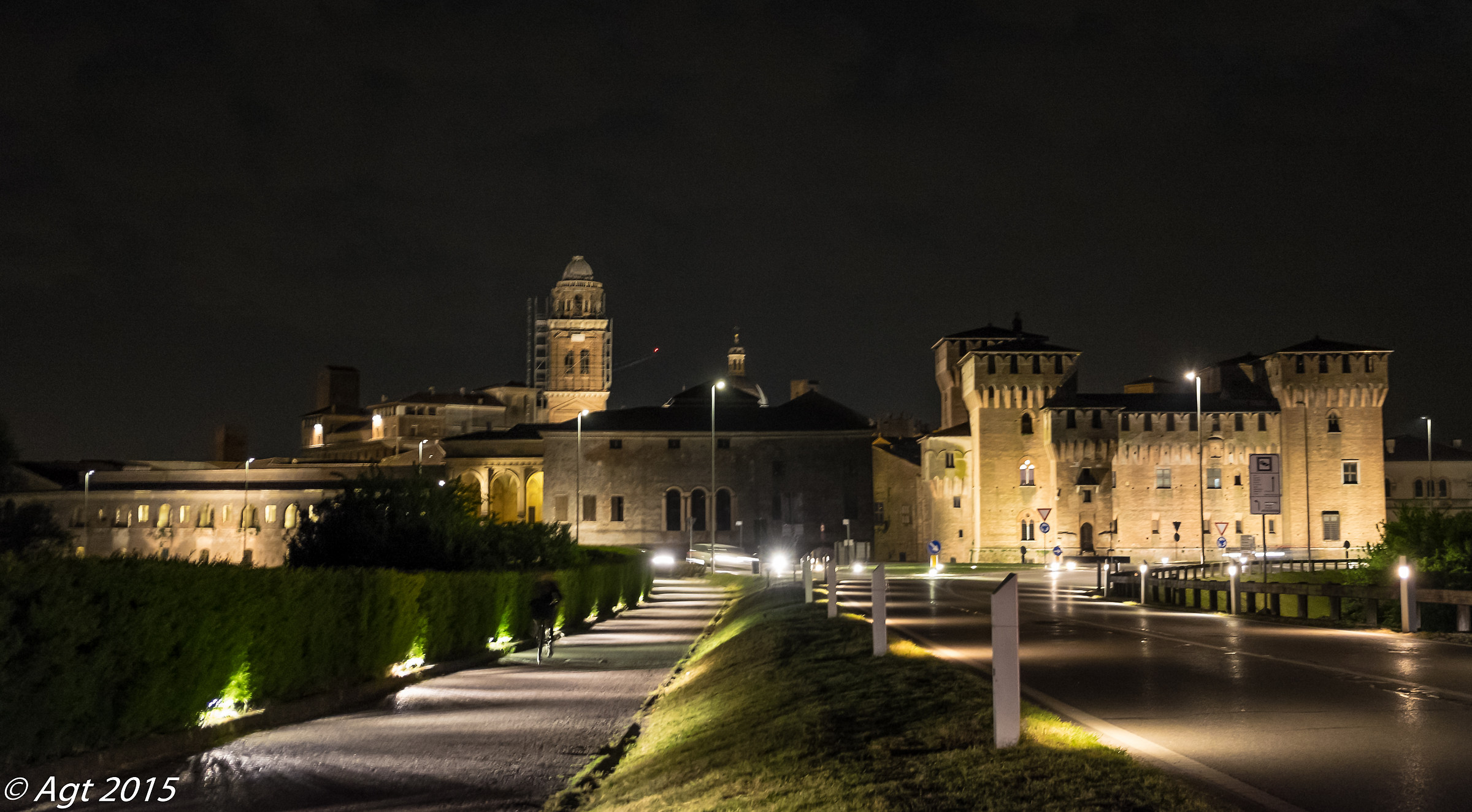 Mantova by night