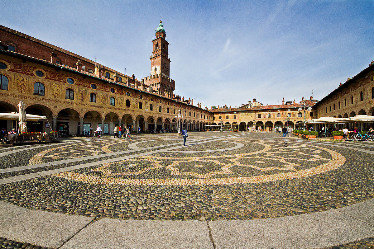 Piazza Ducale-Vigevano