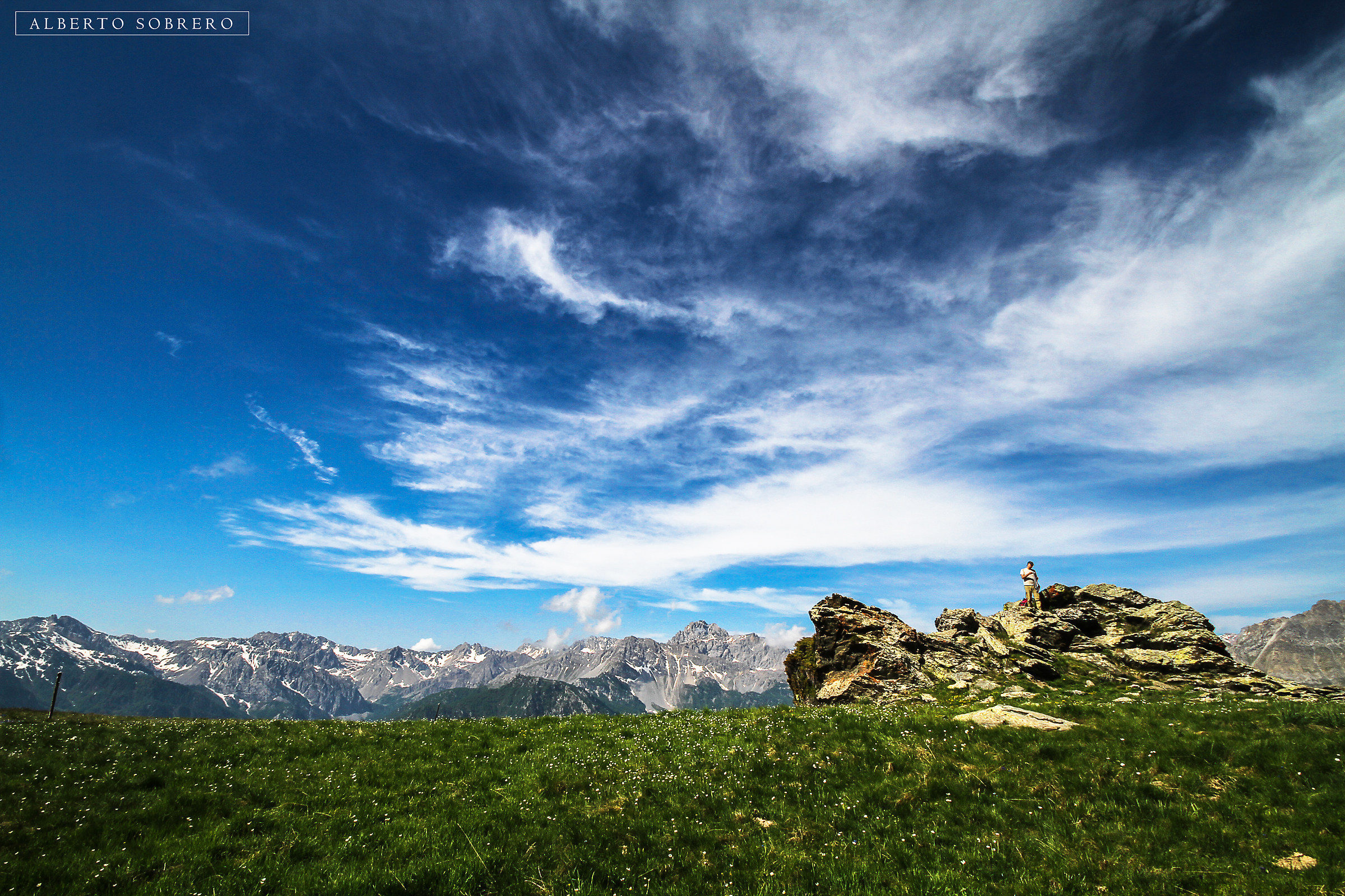 Blue skies above in Ussolo (Maira Valley)
