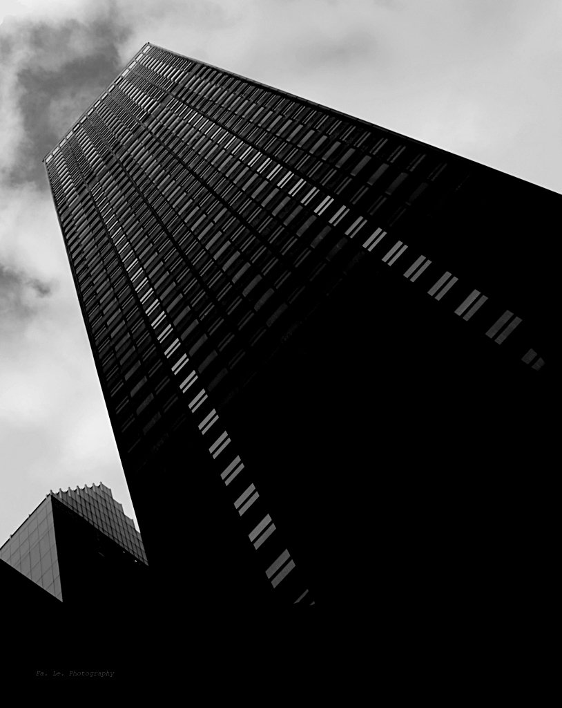skyscraper b&w