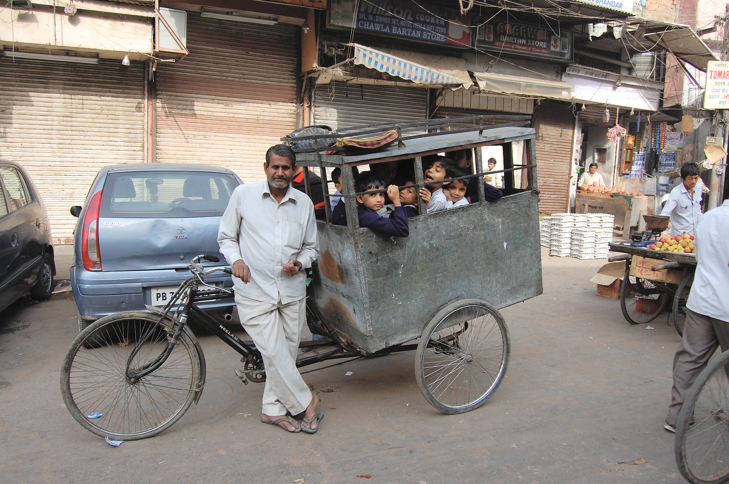 Scuolabus, Delhi 2009.