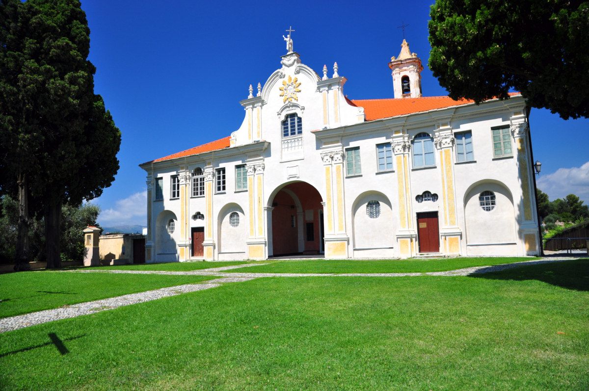 IImperia.Oratorio della Santa Croce sul Monte Calvario.