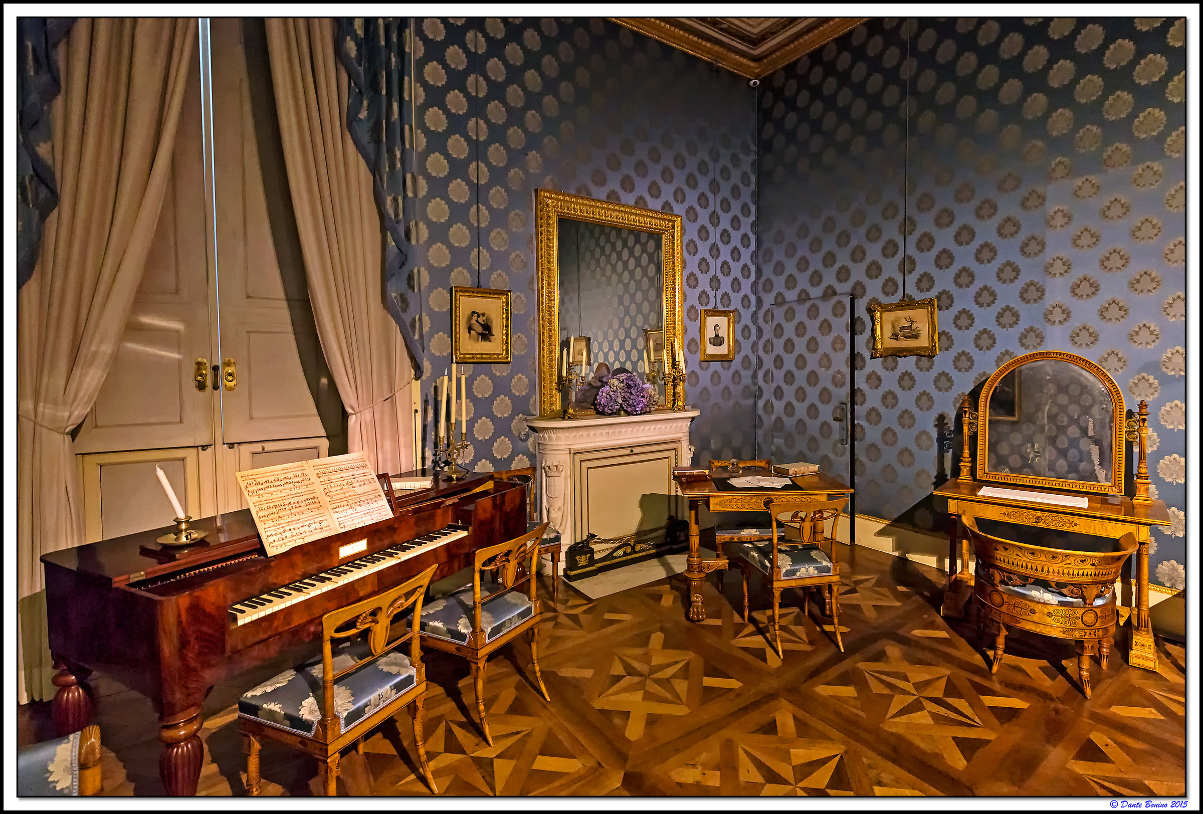 Anteroom of the bedroom of Carlo Alberto