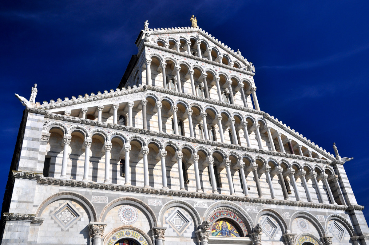 Detail of the facade of the Cathedral of Pisa.