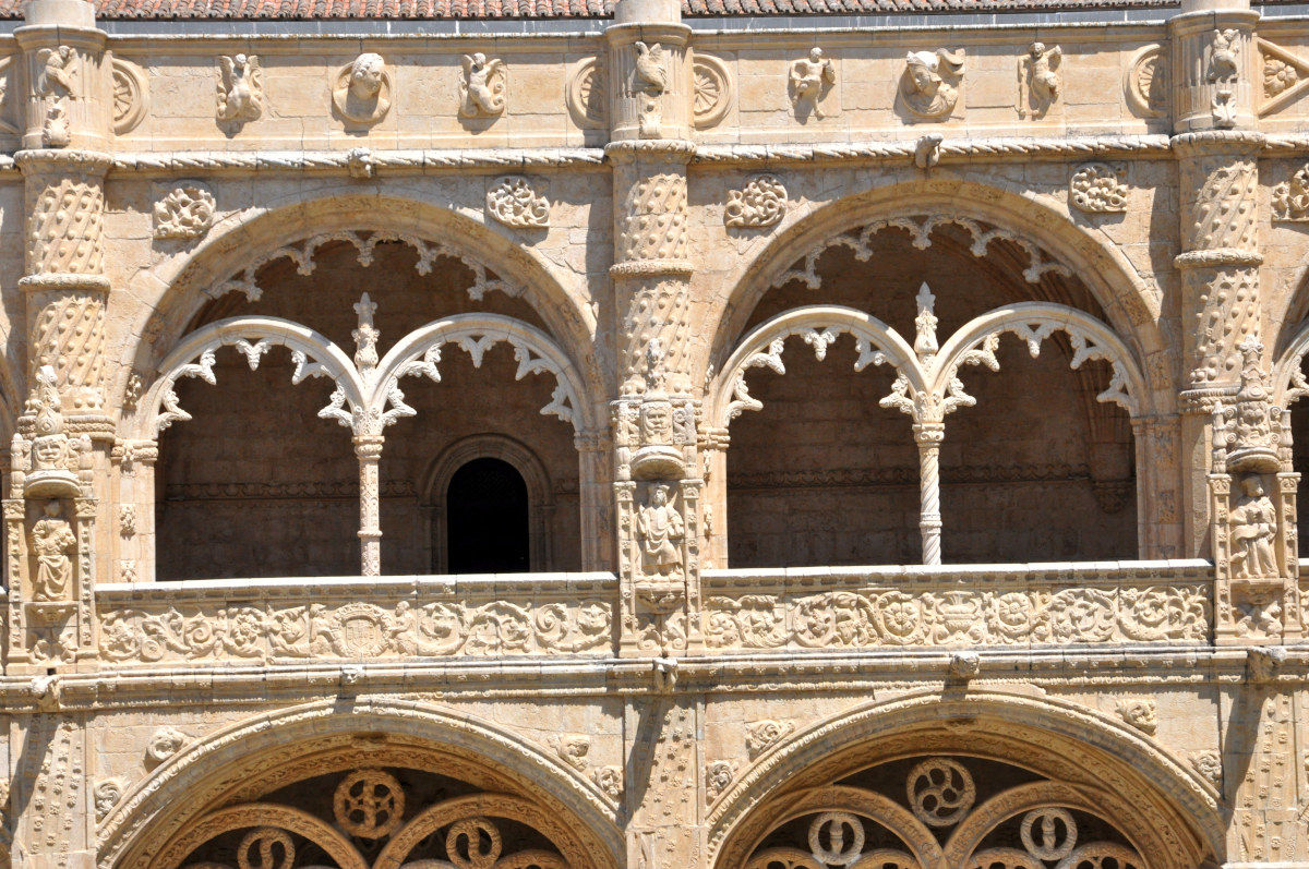 Mullioned windows of the cloister of the Monastery of Jeroni...