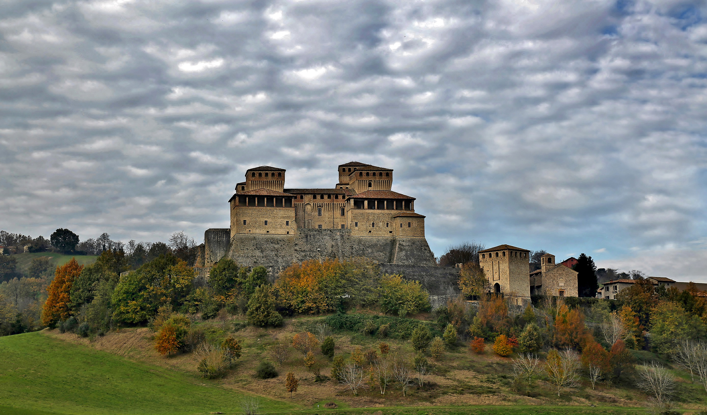 castello torrechiara