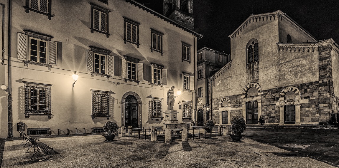 piazza e chiesa S. Salvatore