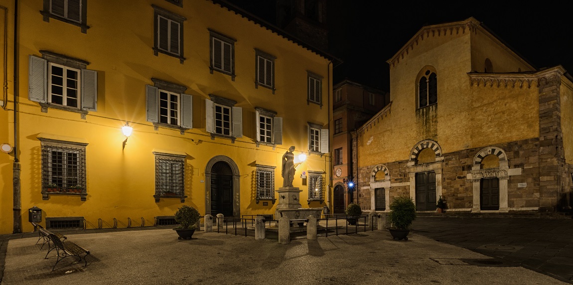 piazza e chiesa S. Salvatore