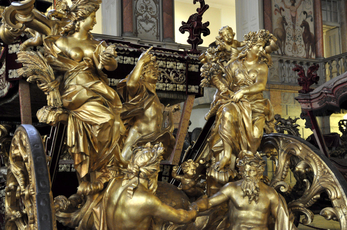 Detail of the royal carriage of the seventeenth century.
