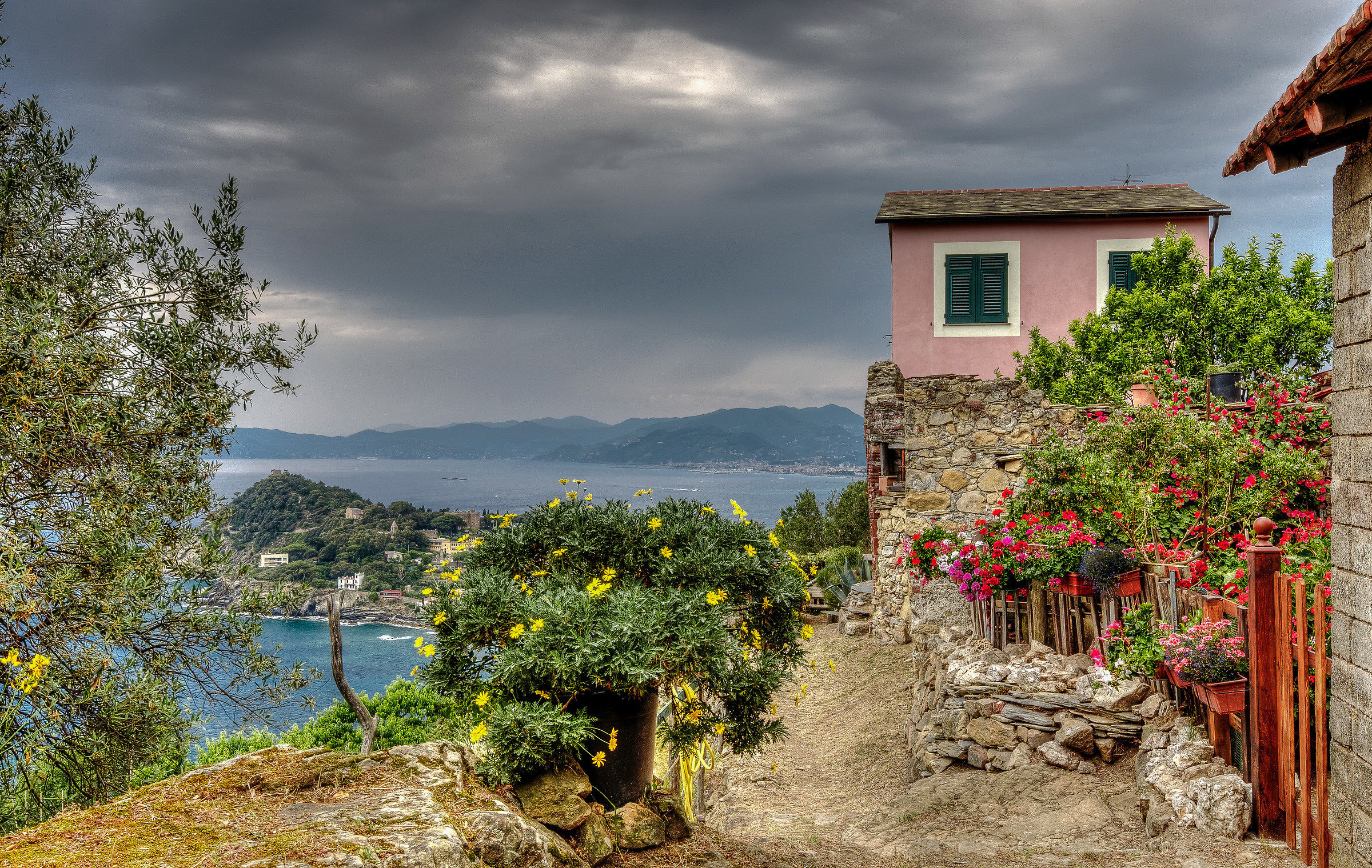 Niente auto, solo un'ora di cammino...