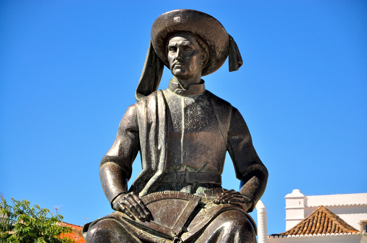 Monument to Henry the Navigator (1394-1460).