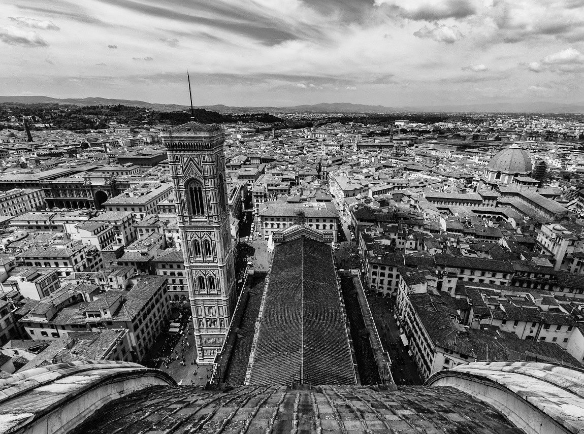 quale è meno storta??? grazie...