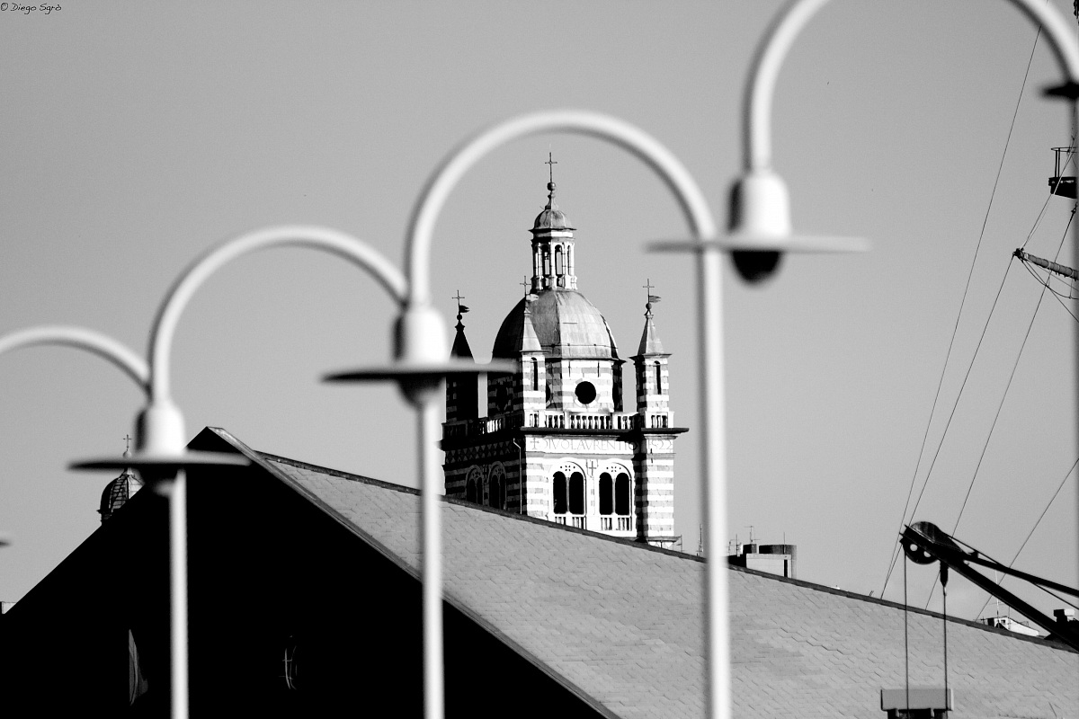 Genoa Cathedral: point of view