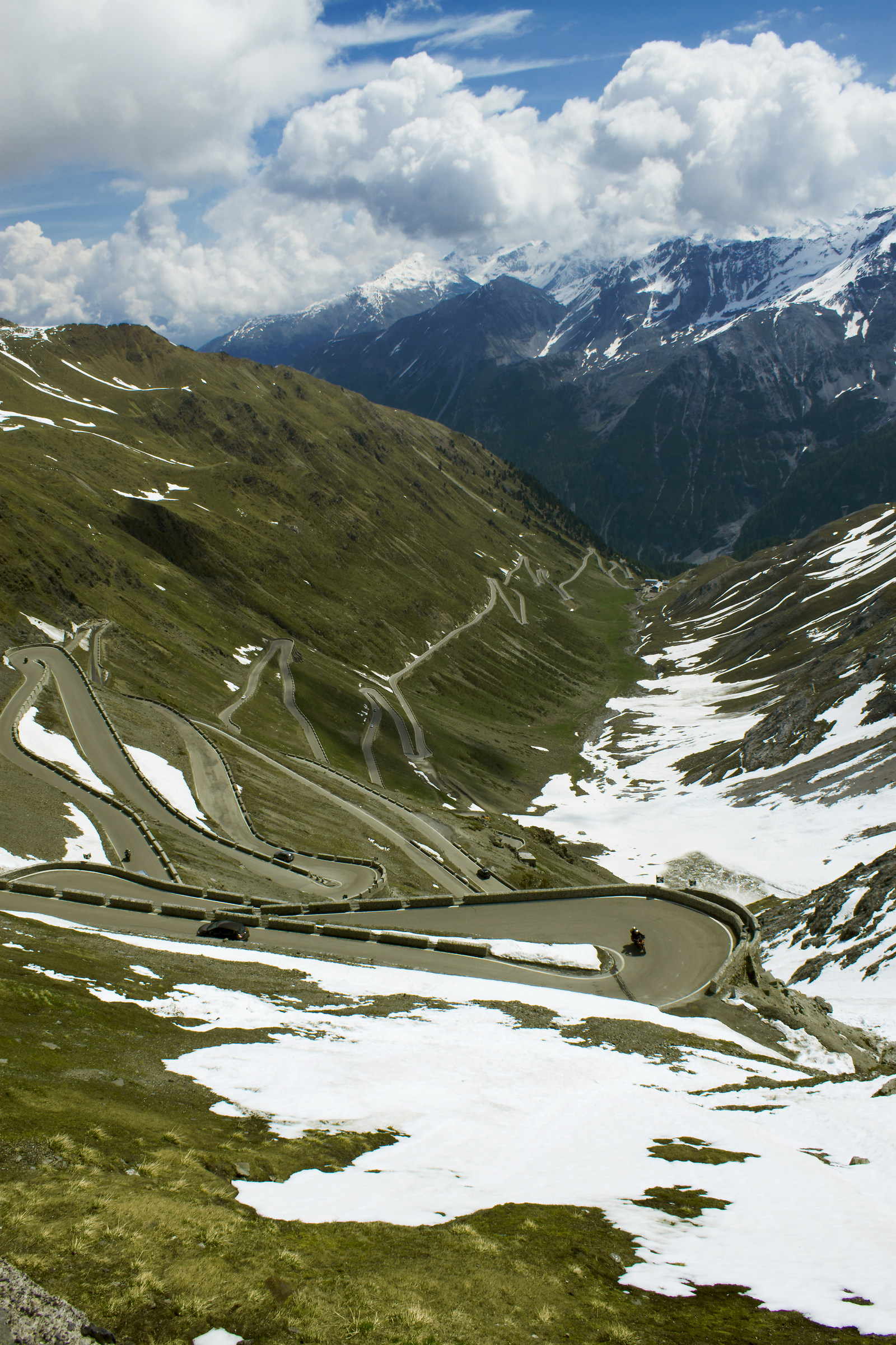 The curves of the Stelvio Pass