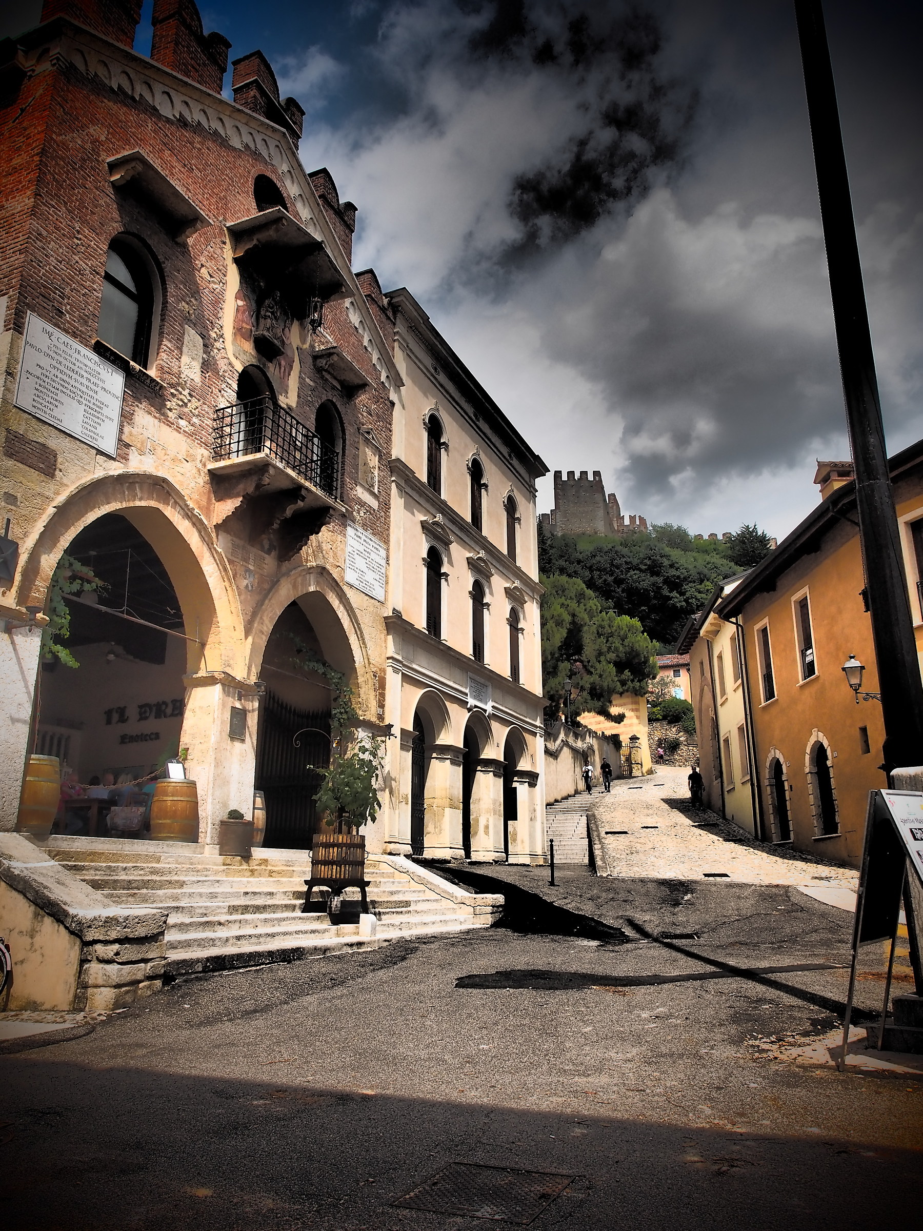 dal sapore medievale