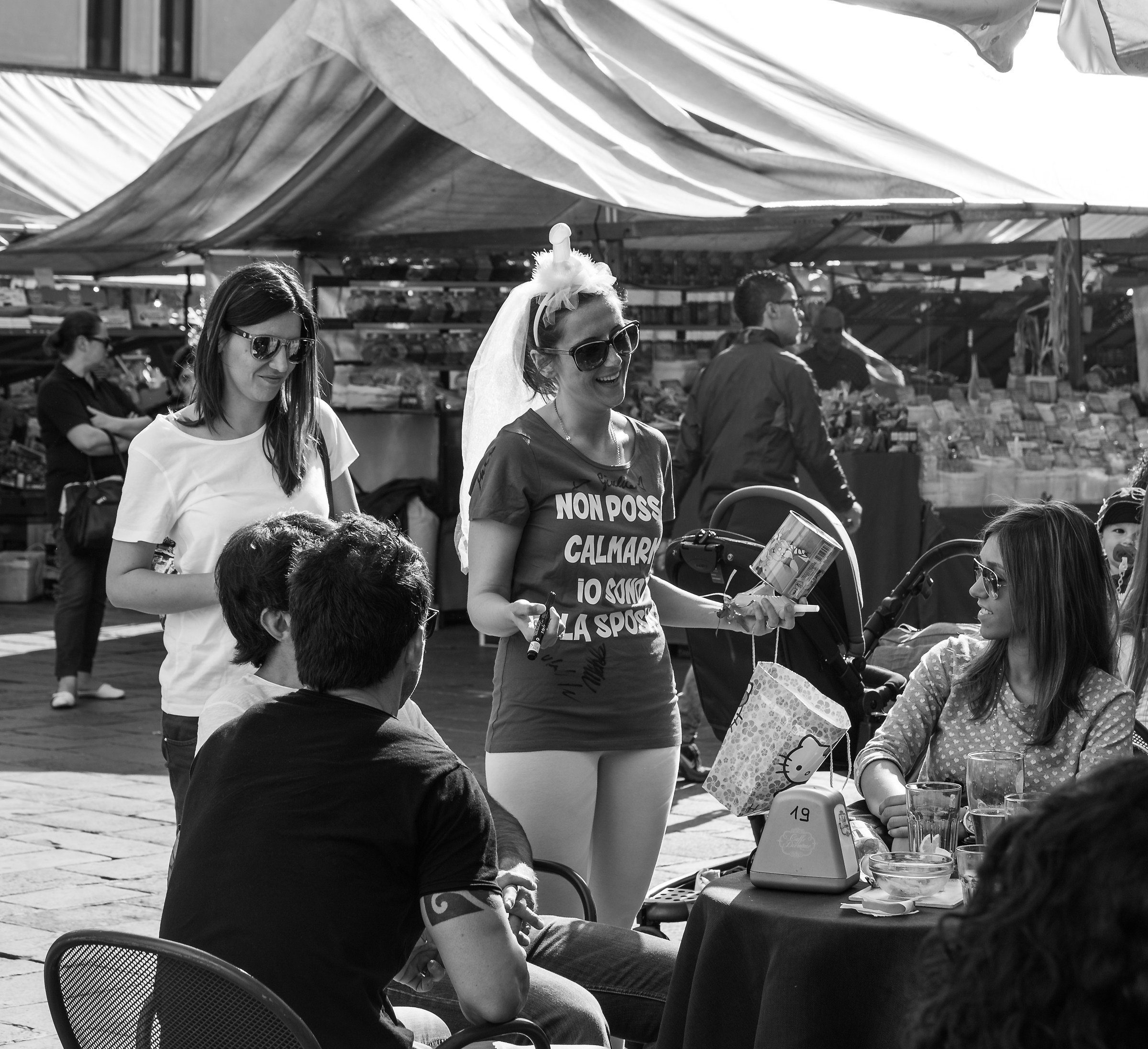 Non posso calmarmi, io sono la sposa!