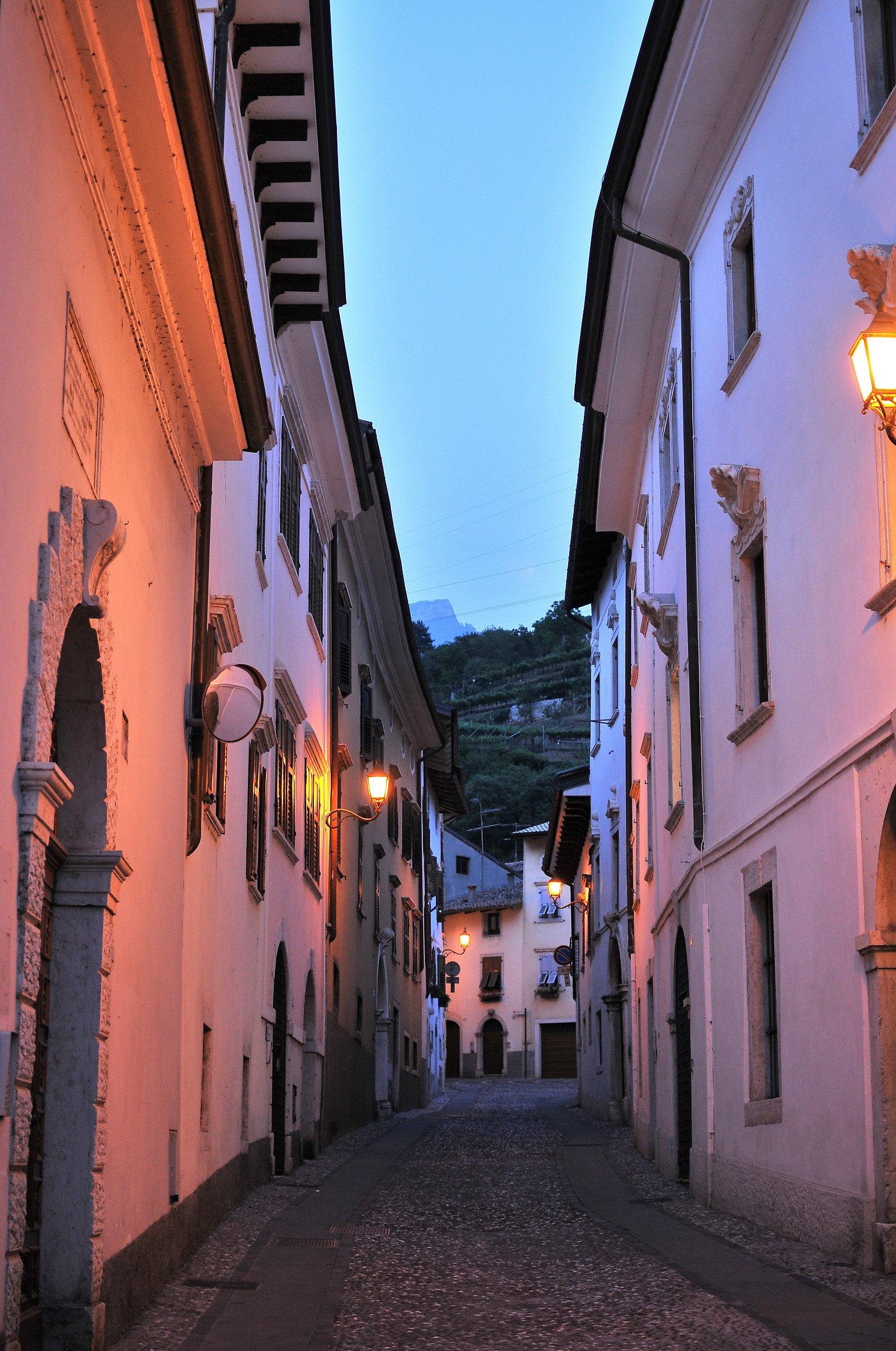 Ala ... Velvet City.