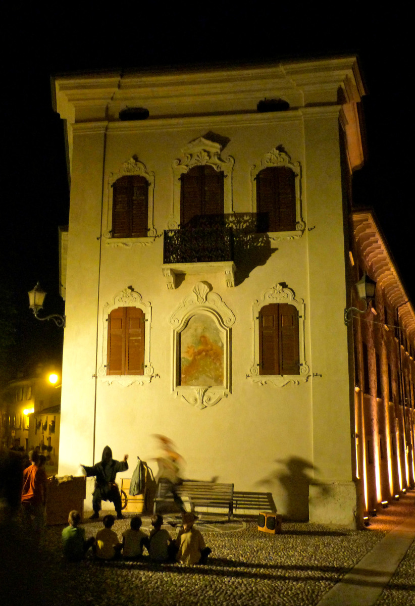 Ala ... Velvet City.