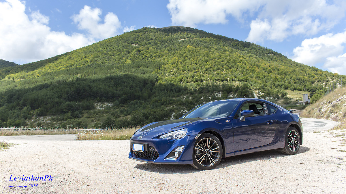 Toyota Gt86 in montagna