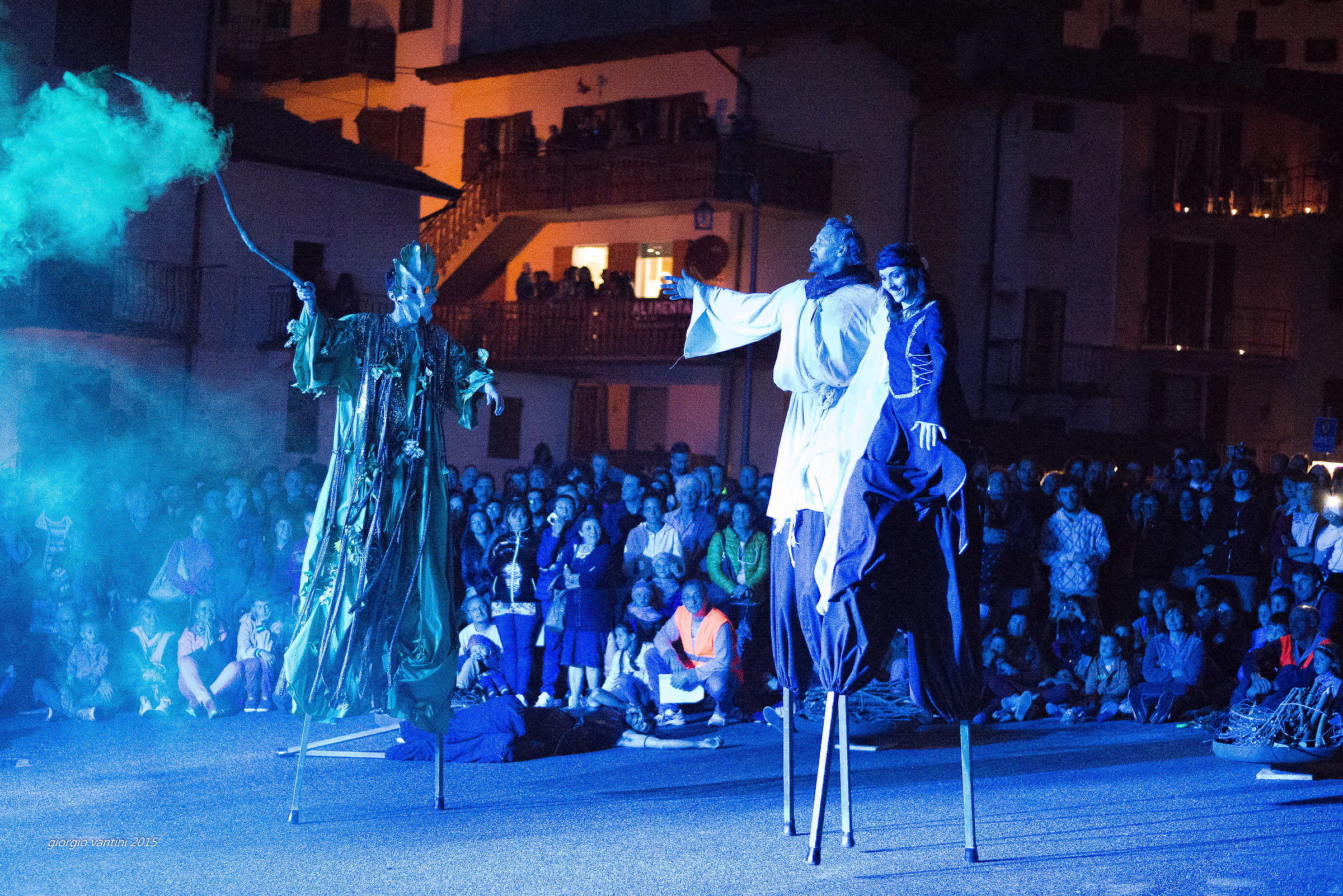 i bravissimi attori della festa del fuoco