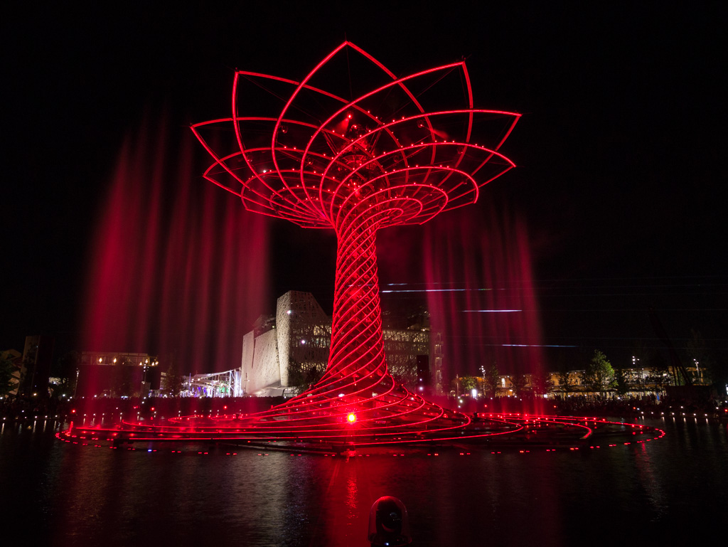 Albero della vita e padiglione Italia